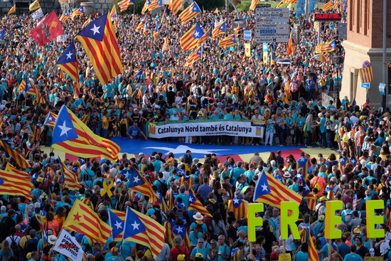 The 2019 pro-independence protest in Barcelona on Catalonia's National Day (by Andreu Puig)